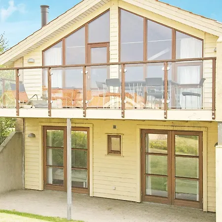 6 Person In Egernsund-by Traum *